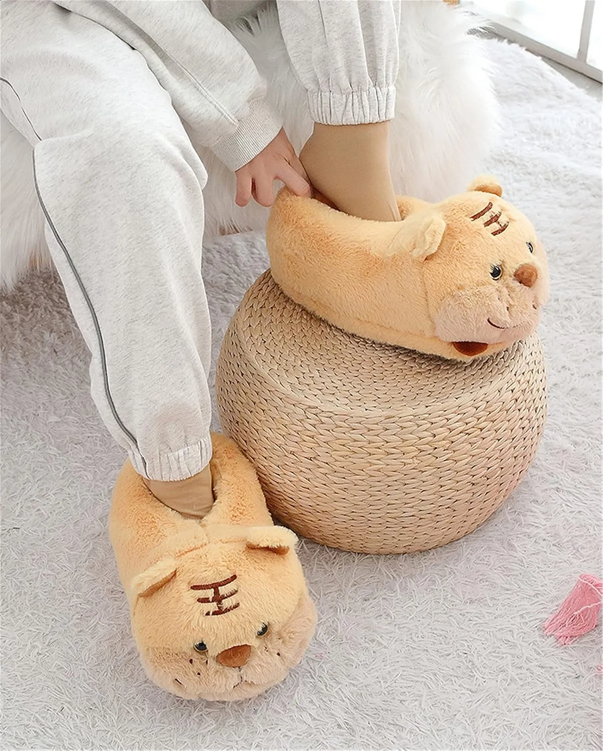 Cute Pig Cartoon Animal Home Furry Slippers - Women's Warm Winter Slippers