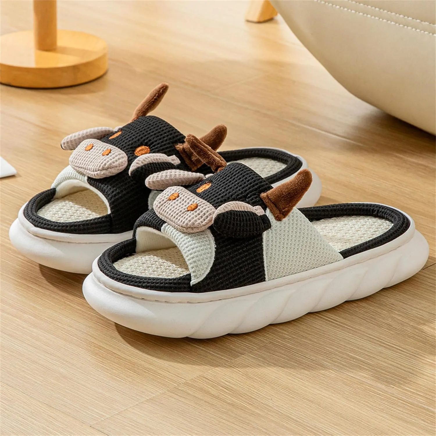 Women's Cute Animal Pig Slippers - Soft, Cosy Four Seasons Home Linen Slippers